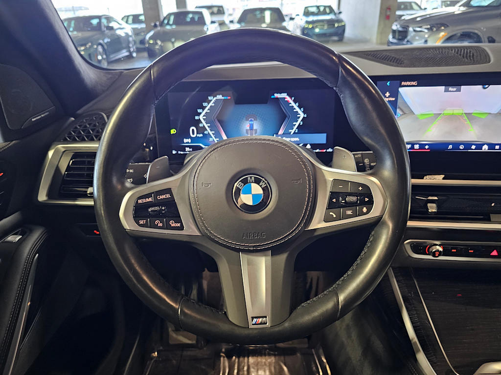 Thumbnail: 2024 BMW X7 - 13