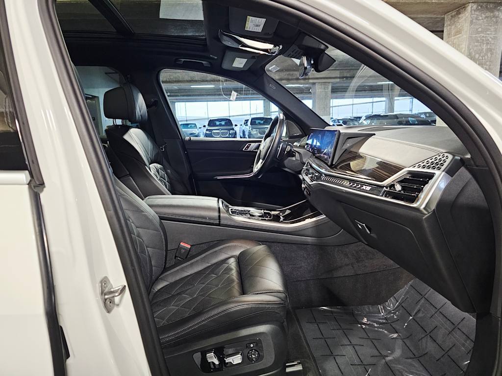 Thumbnail: 2024 BMW X5 - 11