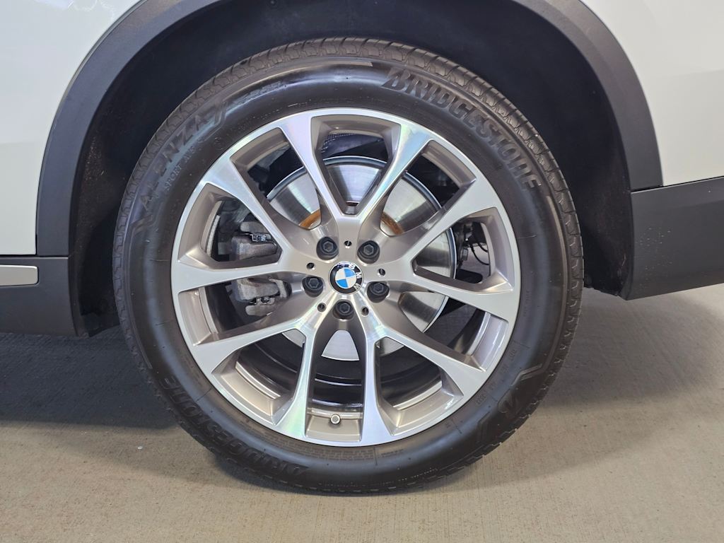 Thumbnail: 2024 BMW X5 - 8
