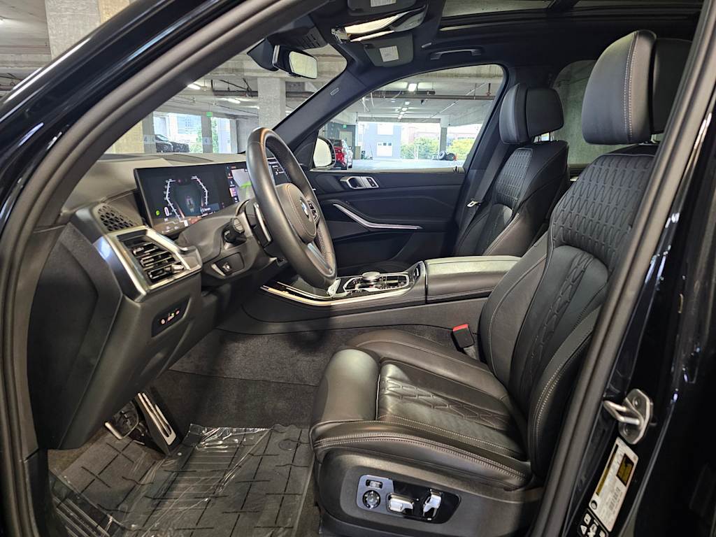 Thumbnail: 2026 BMW X5 - 10