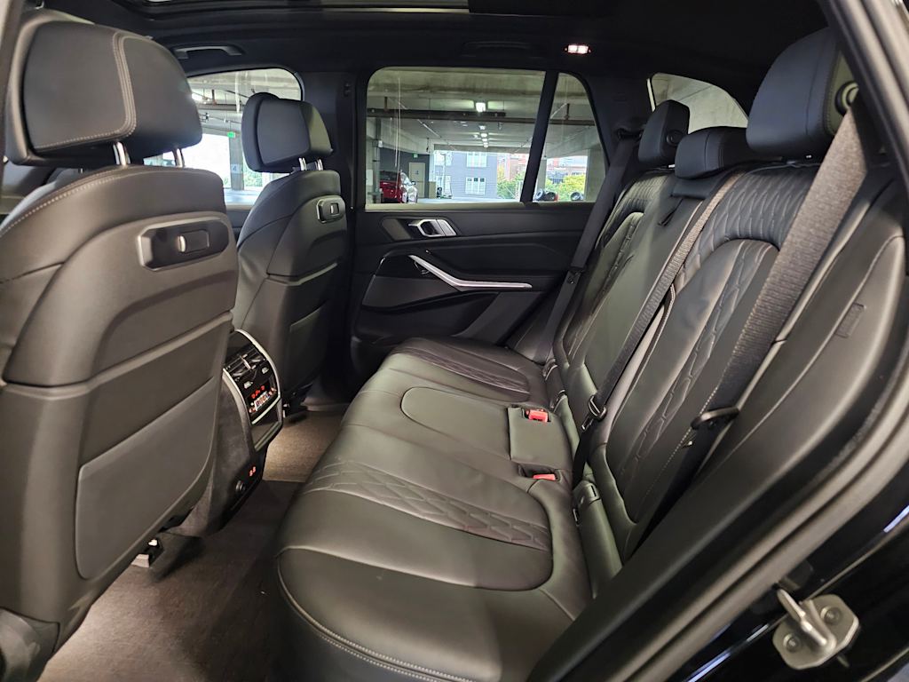 Thumbnail: 2026 BMW X5 - 12