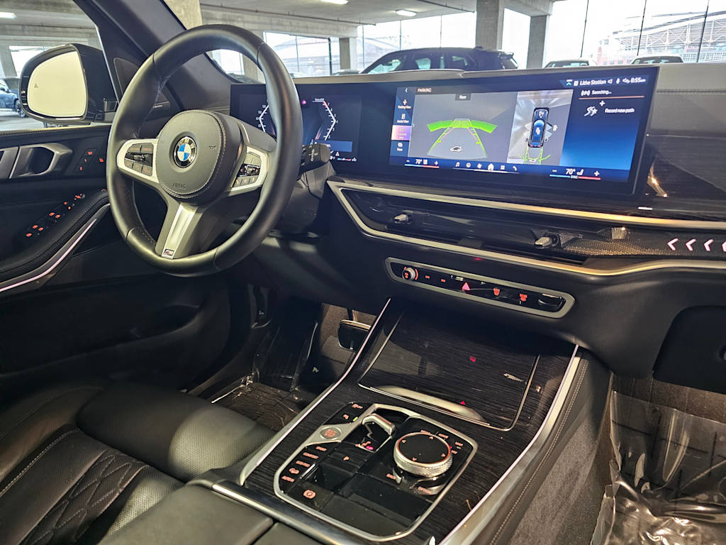 Thumbnail: 2026 BMW X5 - 14