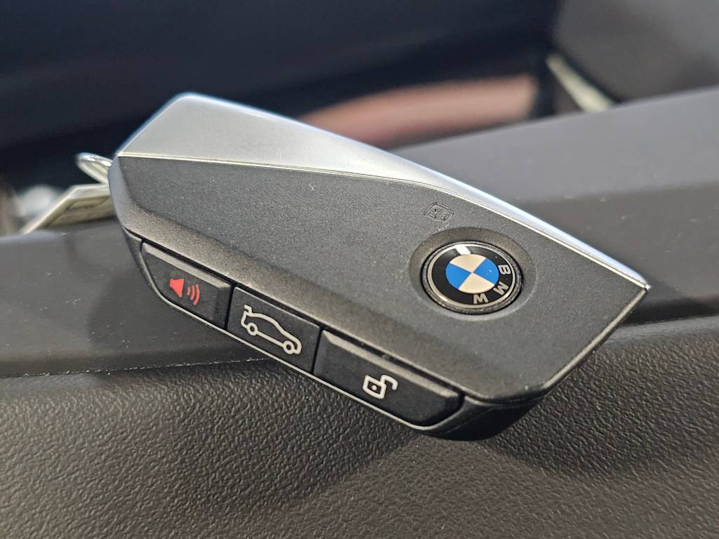 Thumbnail: 2026 BMW X5 - 18