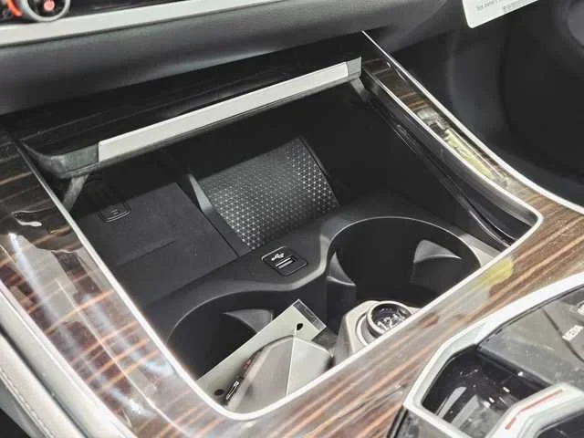 Thumbnail: 2026 BMW X5 - 24