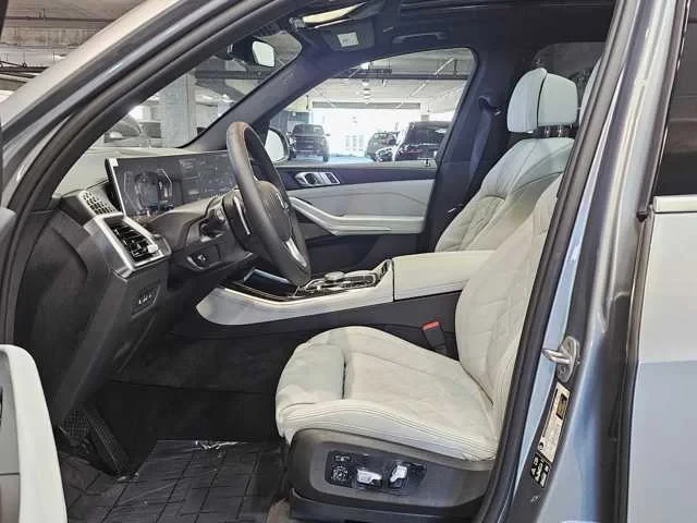 Thumbnail: 2026 BMW X5 - 11