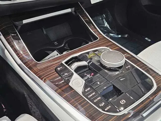 Thumbnail: 2026 BMW X5 - 16