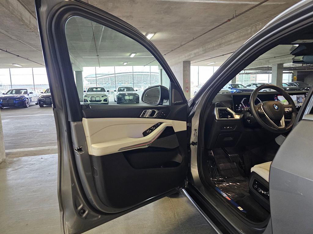 Thumbnail: 2026 BMW X5 - 27