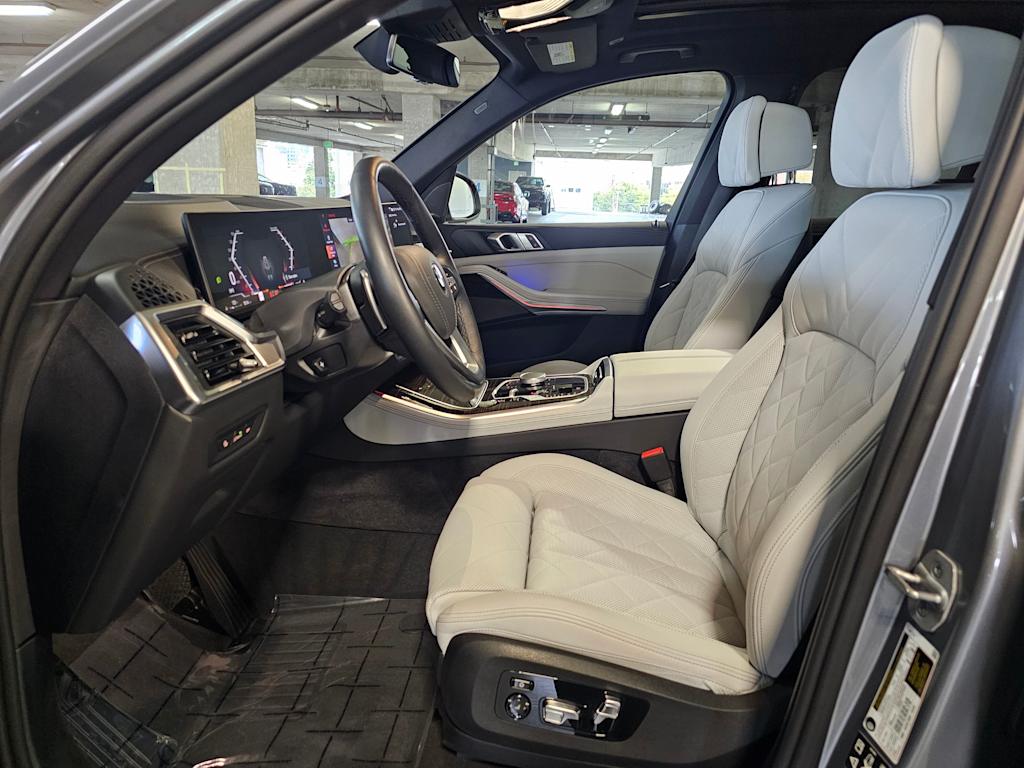 Thumbnail: 2026 BMW X5 - 11