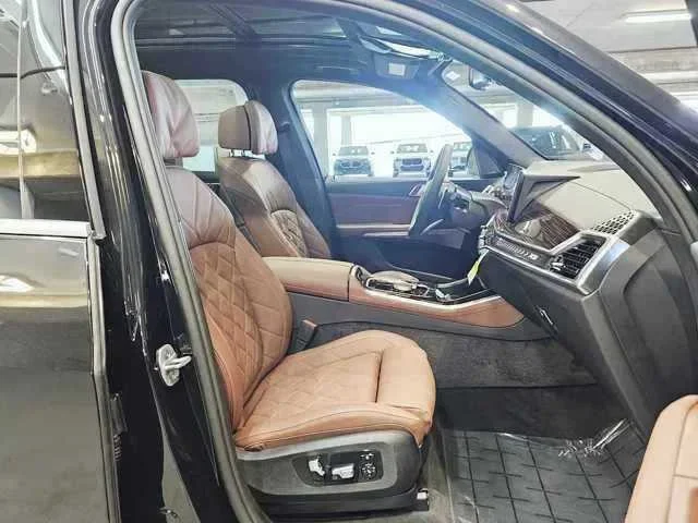 Thumbnail: 2026 BMW X5 - 11