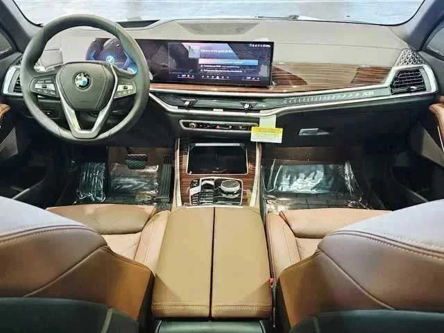 Thumbnail: 2026 BMW X5 - 9