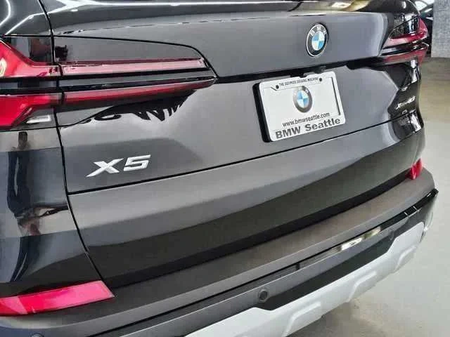 Thumbnail: 2026 BMW X5 - 20