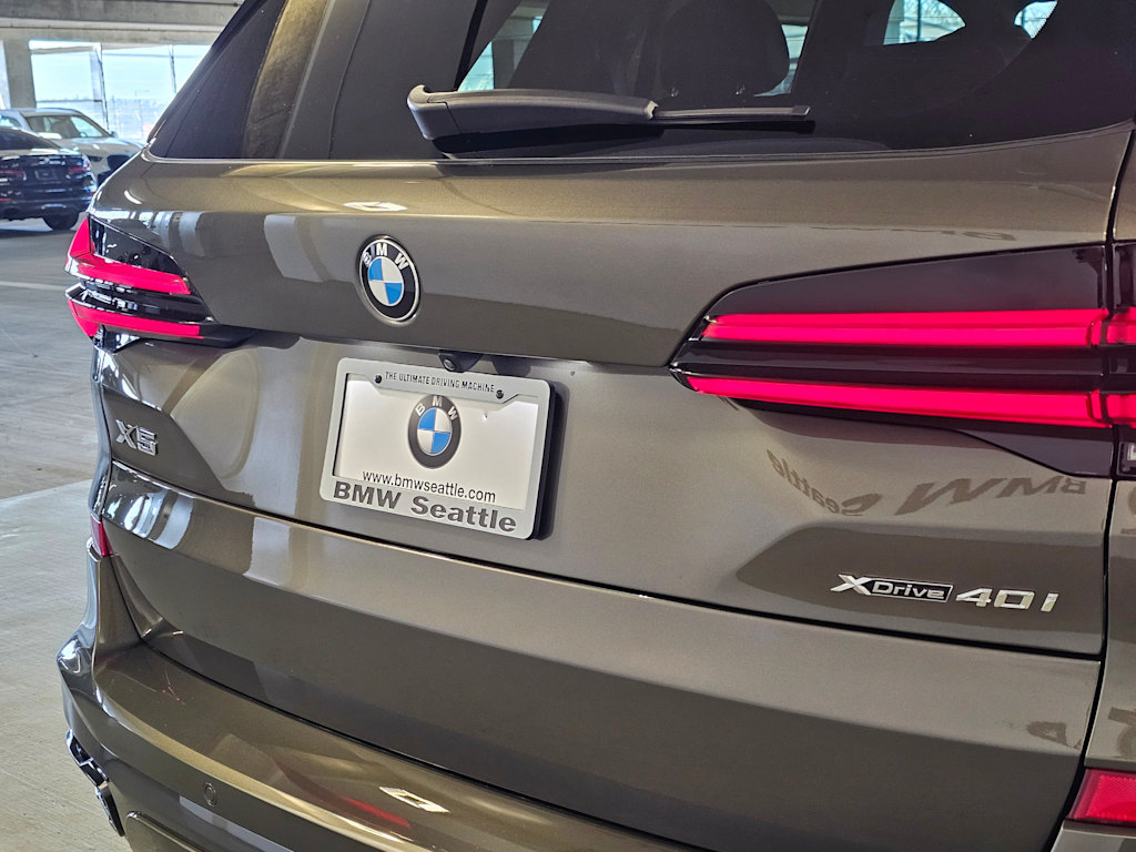 Thumbnail: 2026 BMW X5 - 20