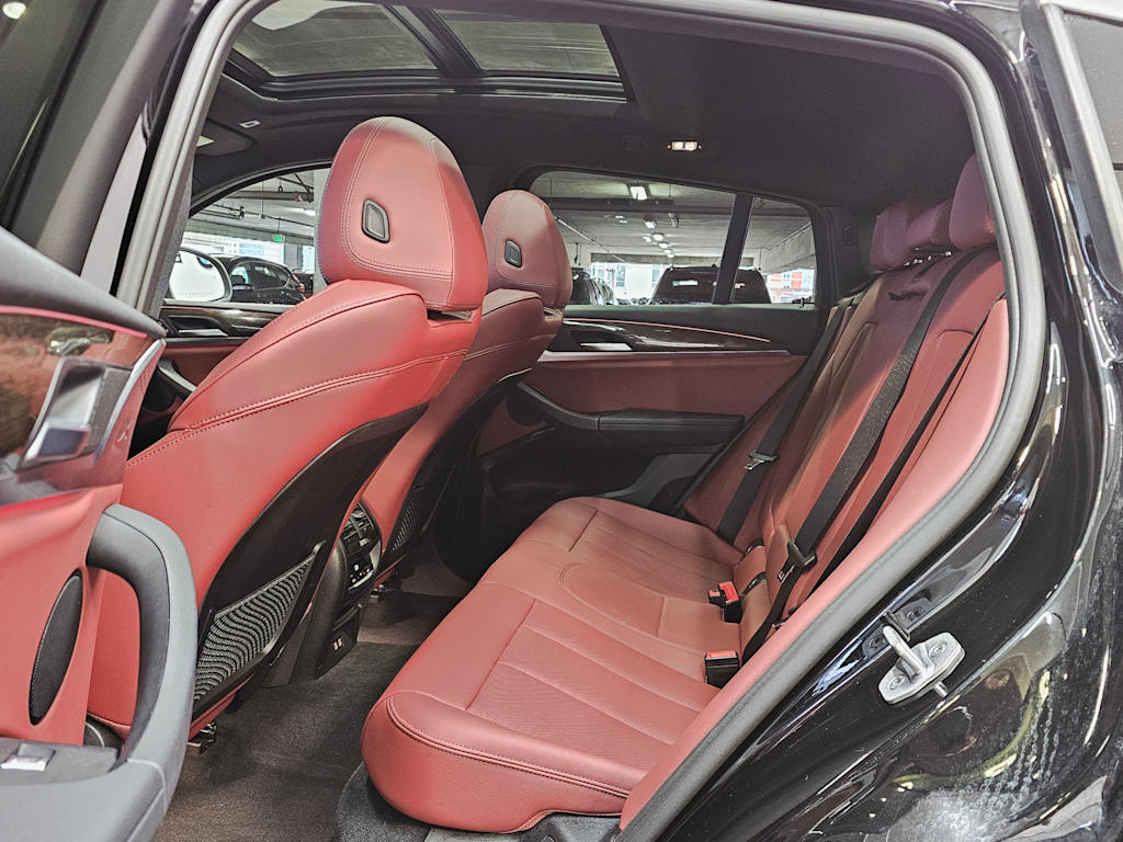 Thumbnail: 2022 BMW X4 - 12