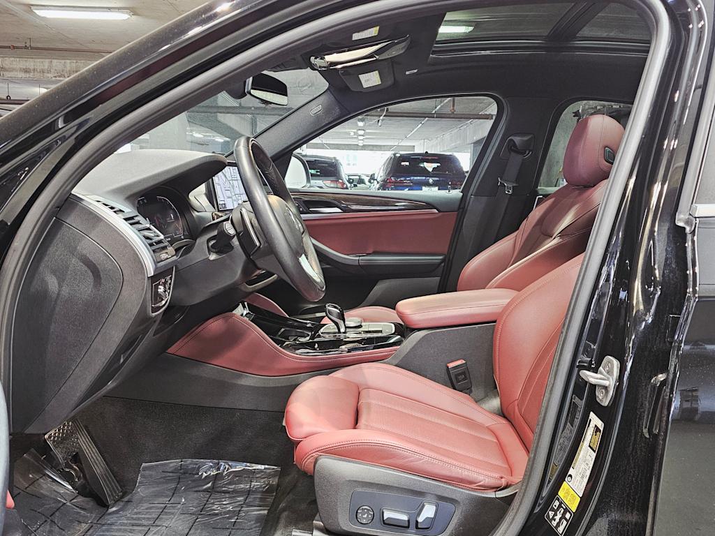 Thumbnail: 2022 BMW X4 - 10