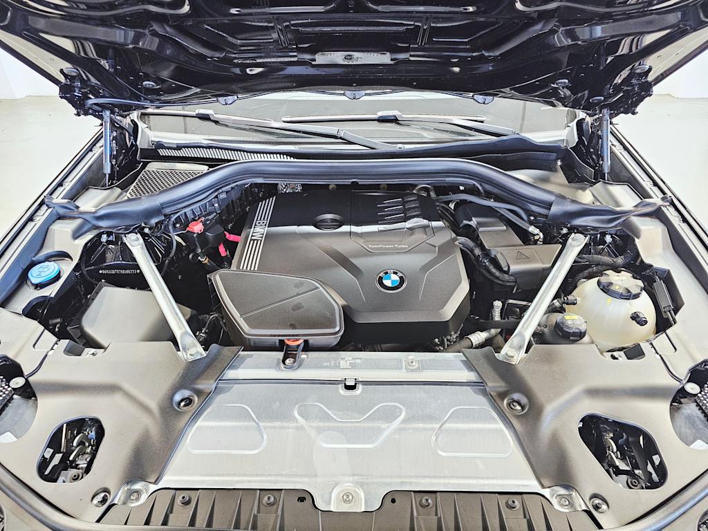 Thumbnail: 2022 BMW X4 - 8