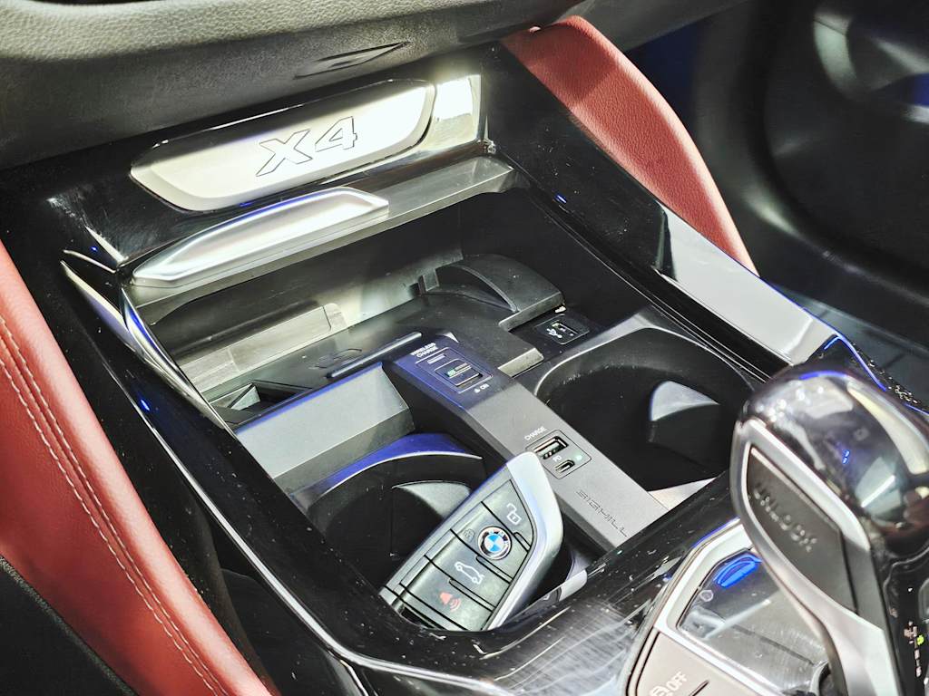 Thumbnail: 2022 BMW X4 - 24