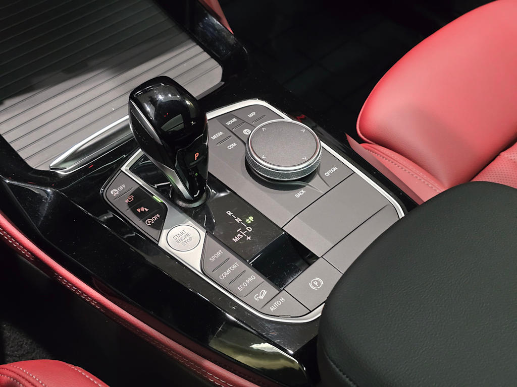 Thumbnail: 2024 BMW X4 - 17
