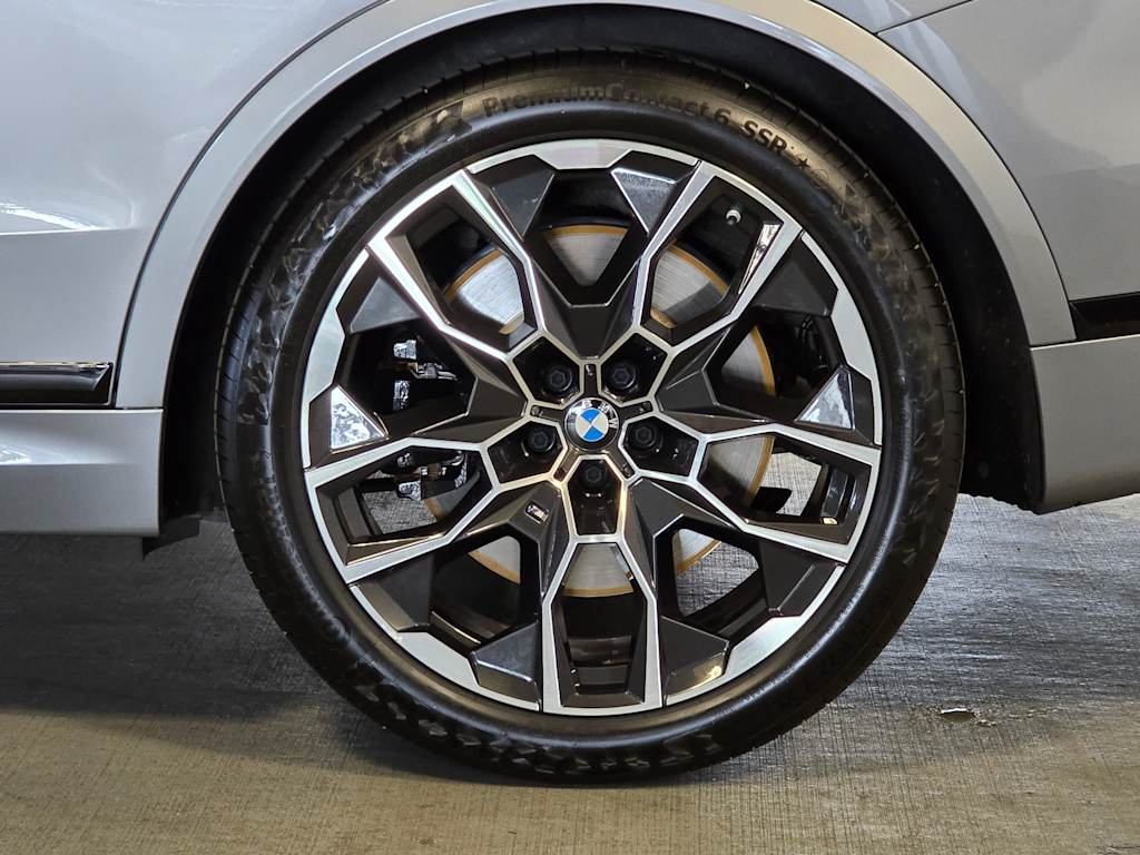 Thumbnail: 2024 BMW X7 - 8