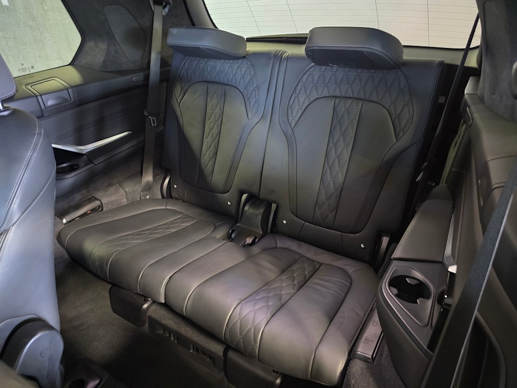Thumbnail: 2024 BMW X7 - 34