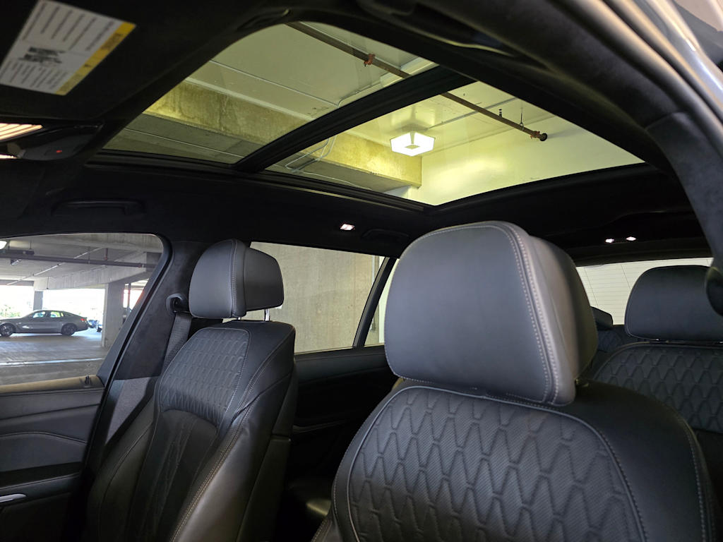Thumbnail: 2024 BMW X7 - 31