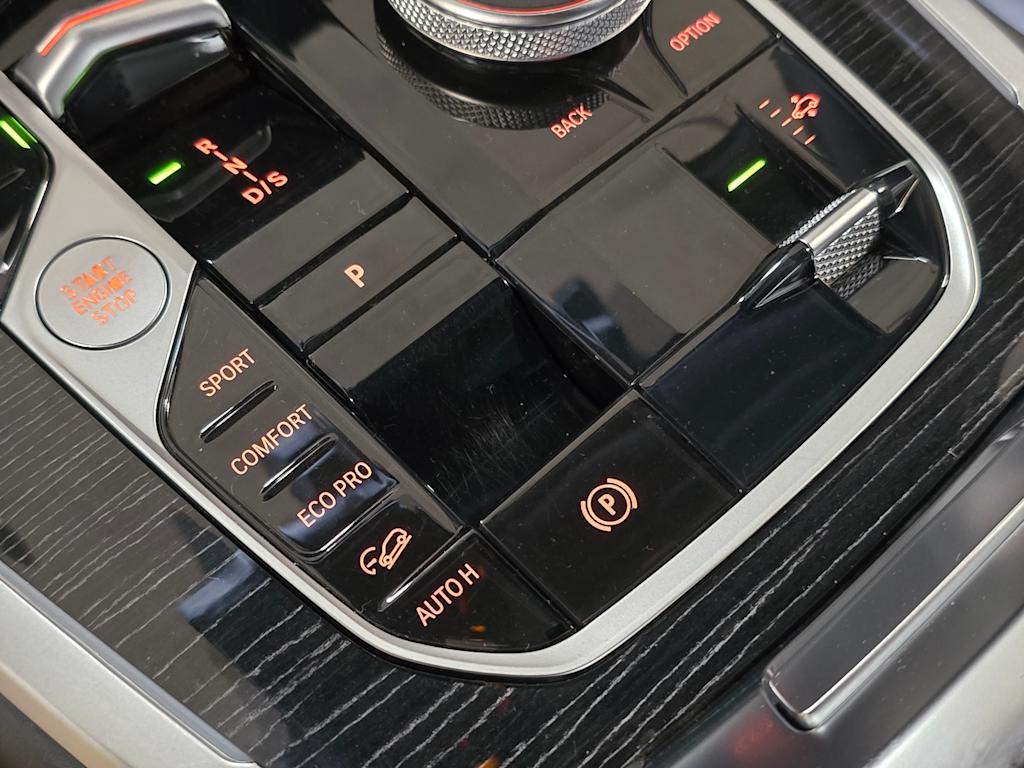 Thumbnail: 2024 BMW X7 - 15