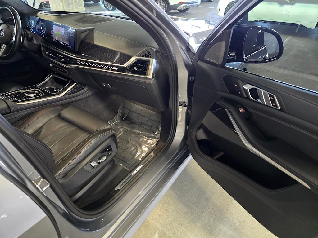Thumbnail: 2024 BMW X7 - 38