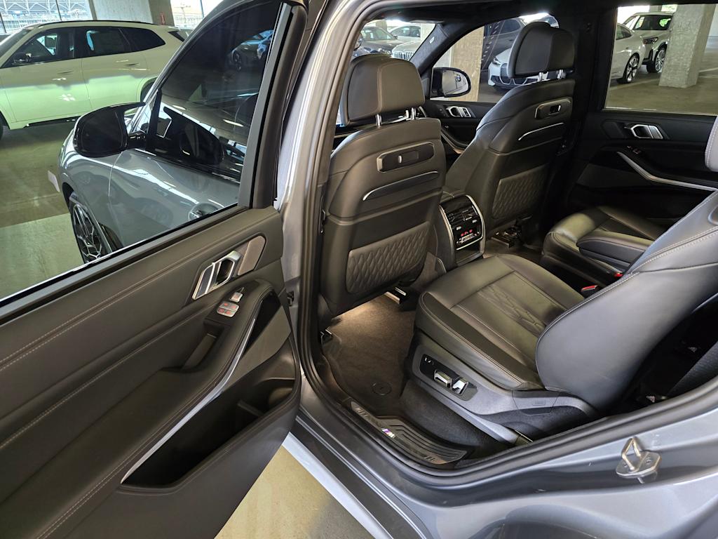 Thumbnail: 2024 BMW X7 - 13
