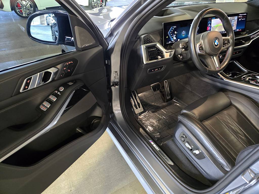 Thumbnail: 2024 BMW X7 - 32