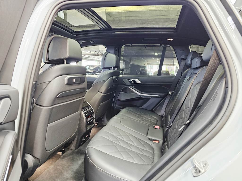 Thumbnail: 2026 BMW X5 - 29