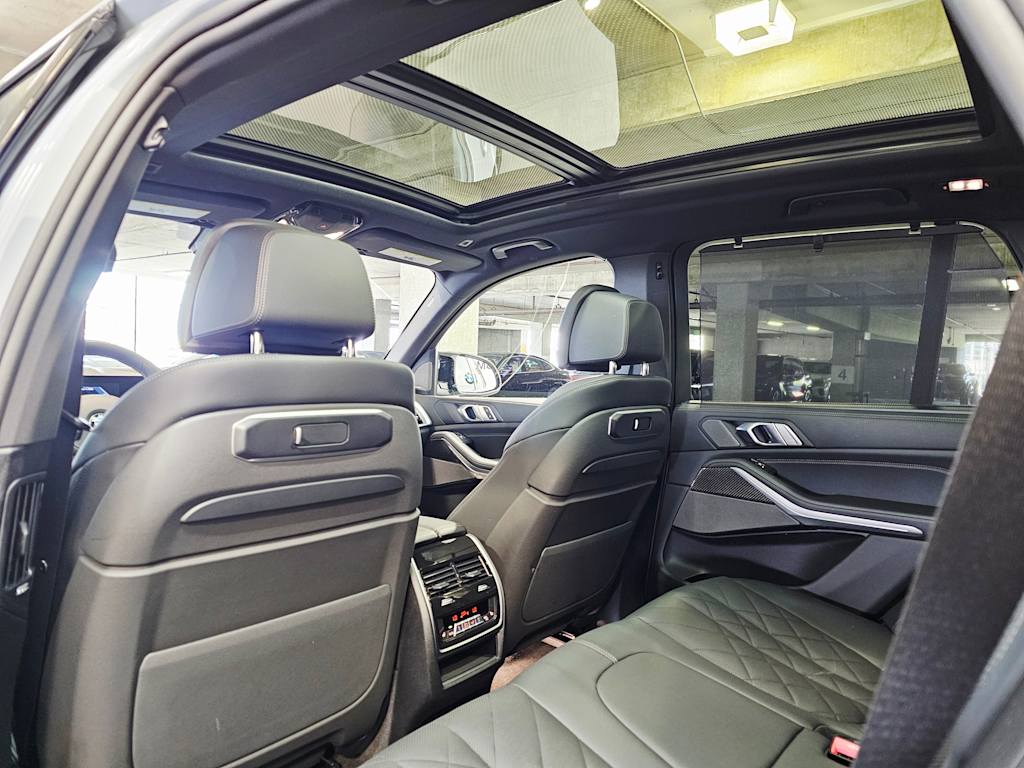 Thumbnail: 2026 BMW X5 - 13