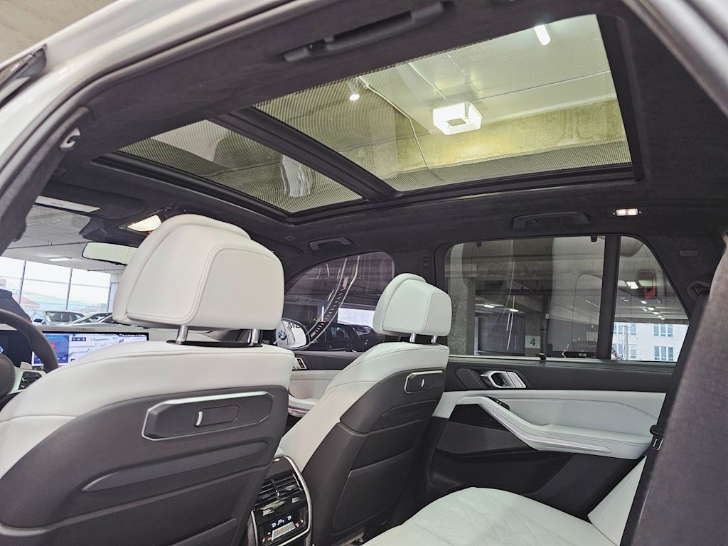 Thumbnail: 2025 BMW X5 - 30