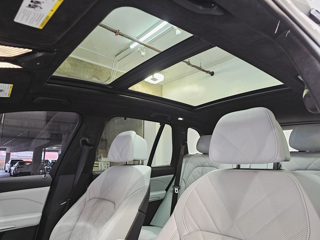 Thumbnail: 2025 BMW X5 - 29