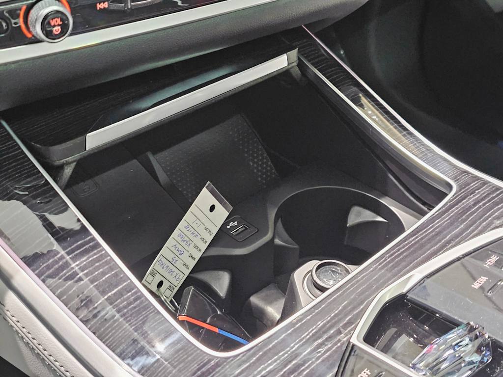 Thumbnail: 2025 BMW X5 - 25