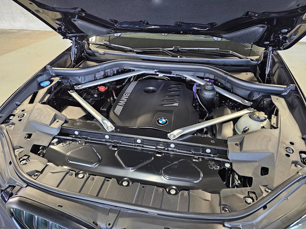 Thumbnail: 2024 BMW X6 - 9