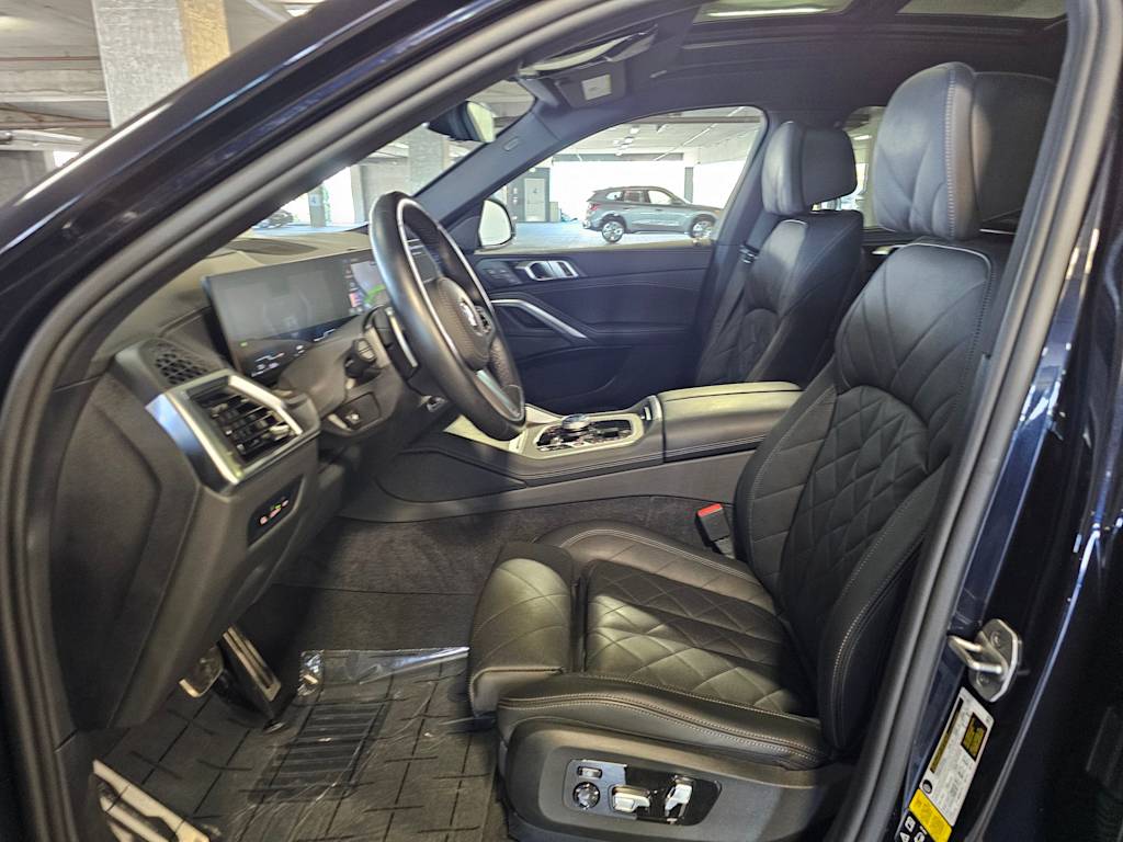 Thumbnail: 2024 BMW X6 - 11