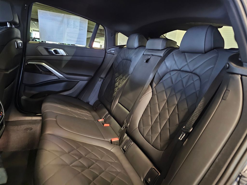 Thumbnail: 2025 BMW X6 - 13