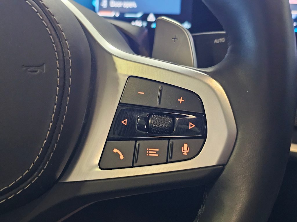 Thumbnail: 2025 BMW X6 - 24
