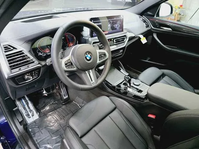 Thumbnail: 2025 BMW X4 - 2