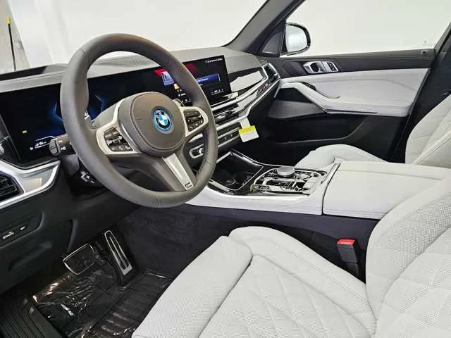 Thumbnail: 2025 BMW X5 - 2