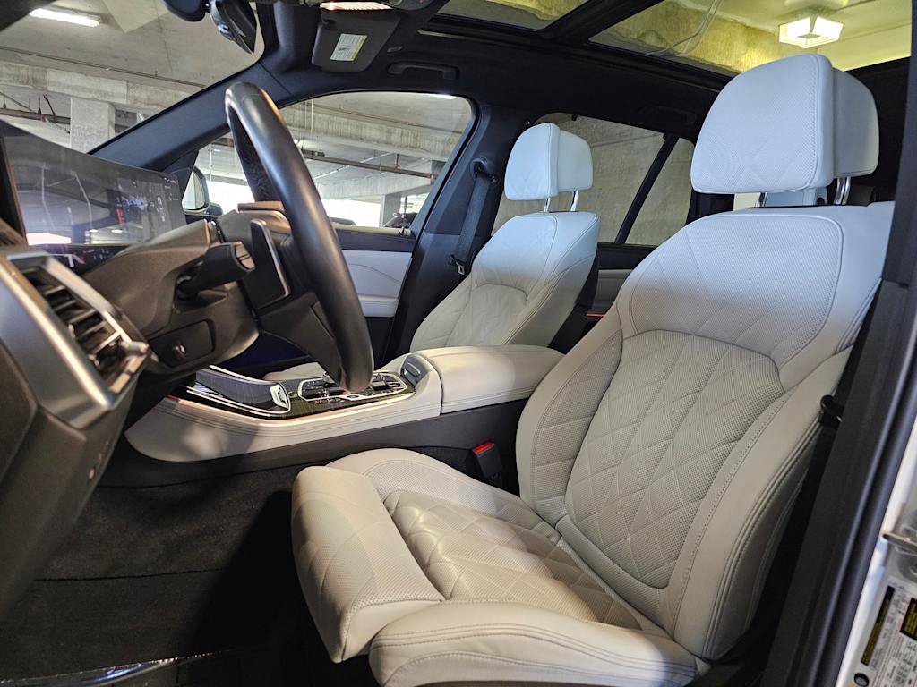 Thumbnail: 2024 BMW X5 - 11
