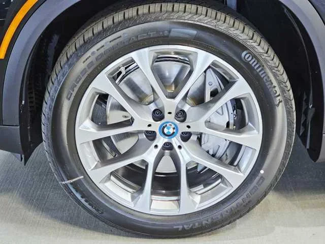 Thumbnail: 2025 BMW X5 - 7