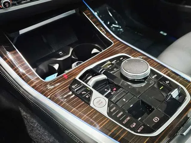 Thumbnail: 2025 BMW X5 - 16
