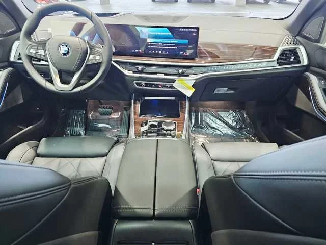 Thumbnail: 2025 BMW X5 - 9