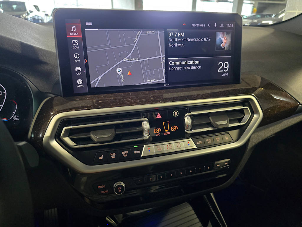 Thumbnail: 2024 BMW X3 - 16