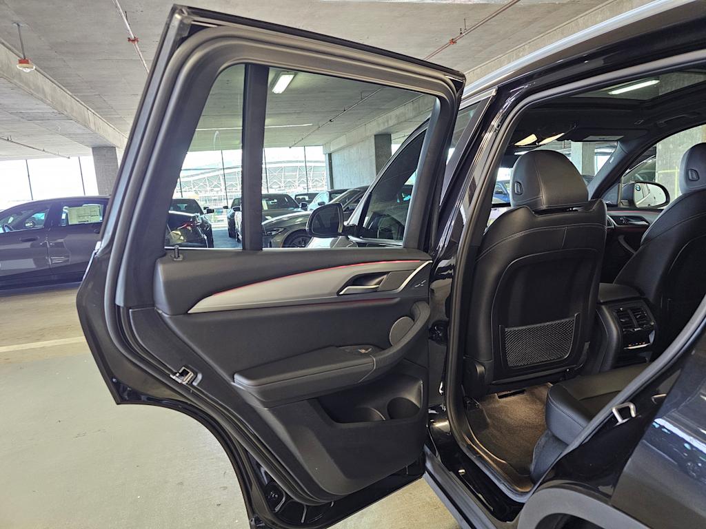 Thumbnail: 2024 BMW X3 - 31