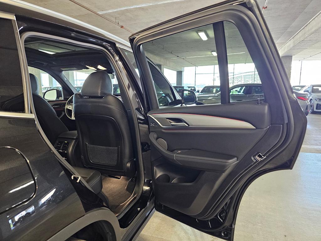 Thumbnail: 2024 BMW X3 - 32