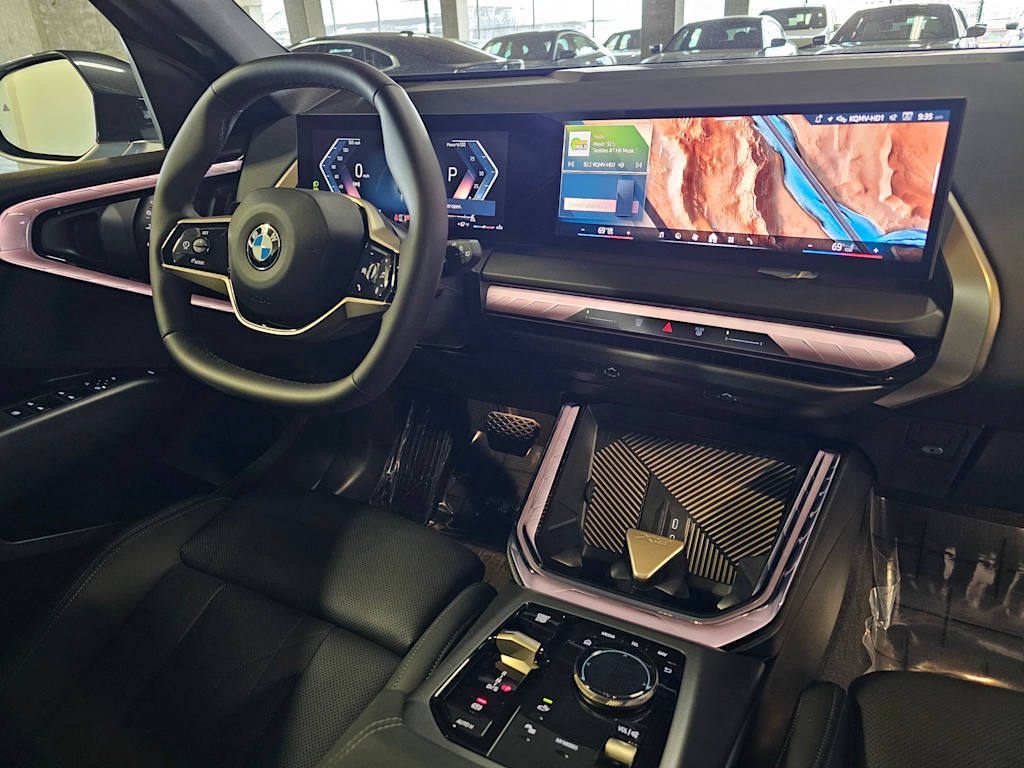 Thumbnail: 2025 BMW X3 - 15