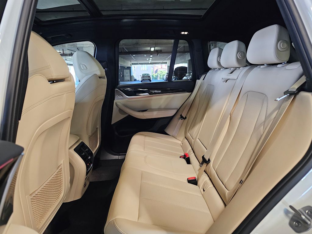 Thumbnail: 2022 BMW X3 - 12