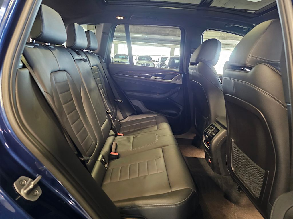 Thumbnail: 2023 BMW X3 - 33