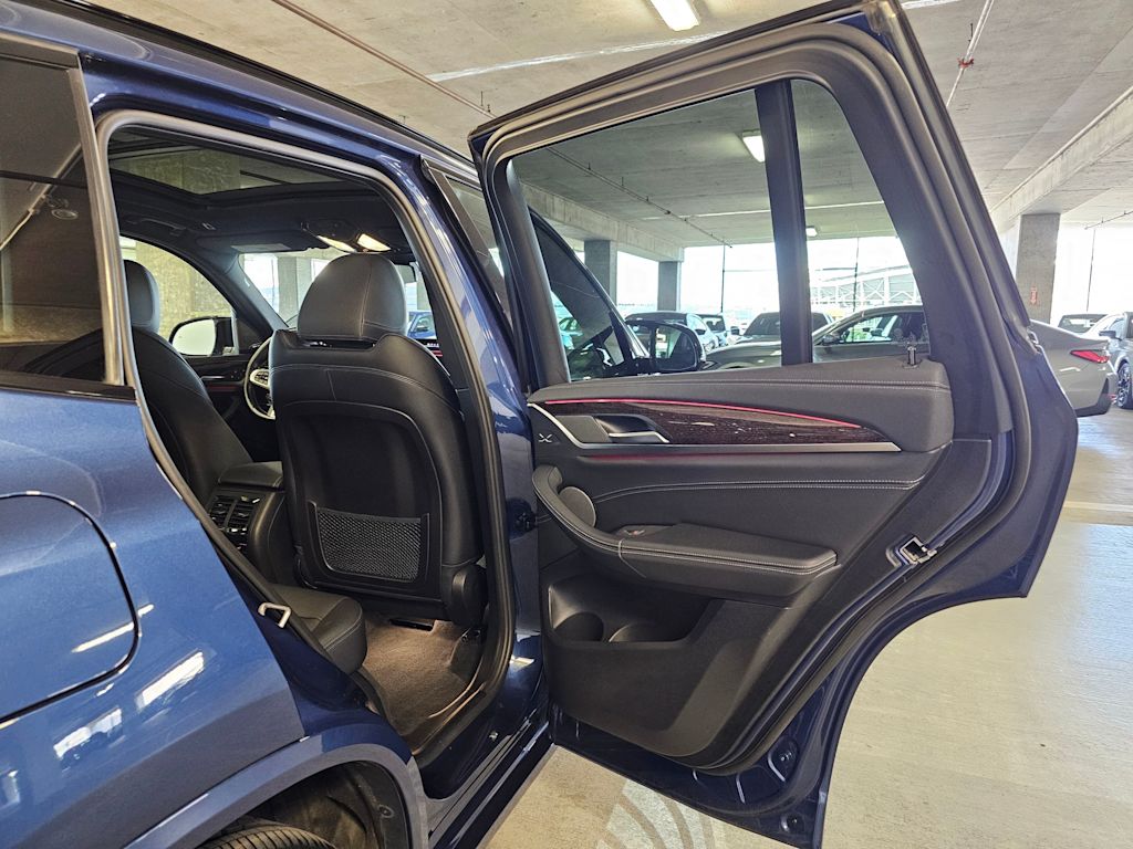 Thumbnail: 2023 BMW X3 - 32